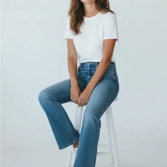 Madewell Women's Boot Cut Jeans in Light Blue - Picture 7 of 7